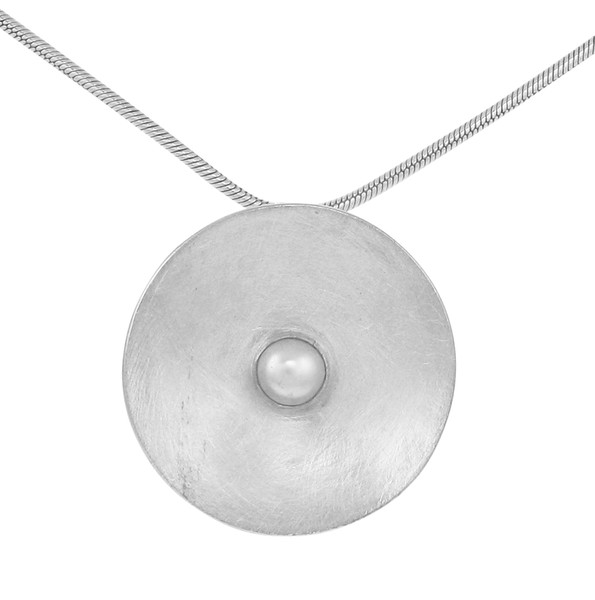 Brushed silver disc pendant with central freshwater pearl. Comes on a 18 - 20" Silver Chain