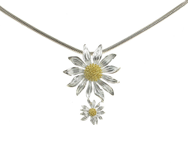 Sterling Silver Double Daisy Pendant with 18 - 20" Silver Chain