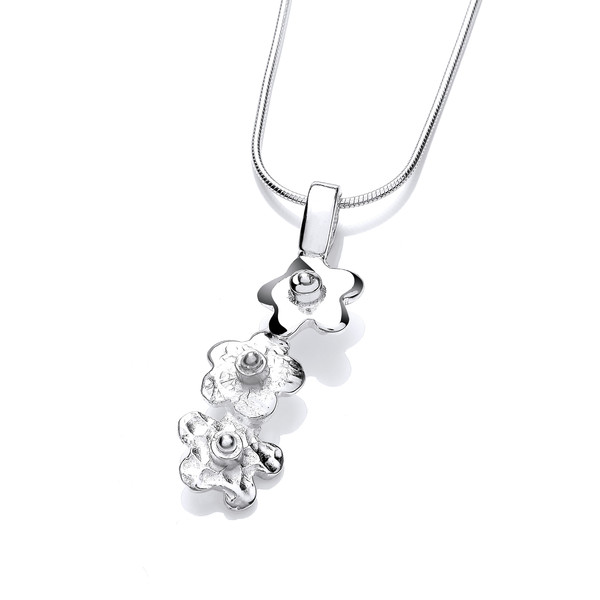 Simple Silver Flower Pendant with 16-18 Chain